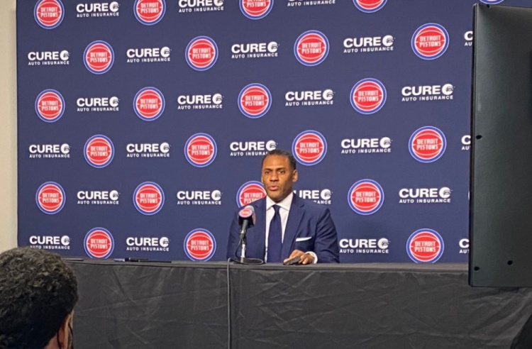 Woj：在活塞寻找新篮球运营主管的同时 其GM特洛伊-韦弗继续留任