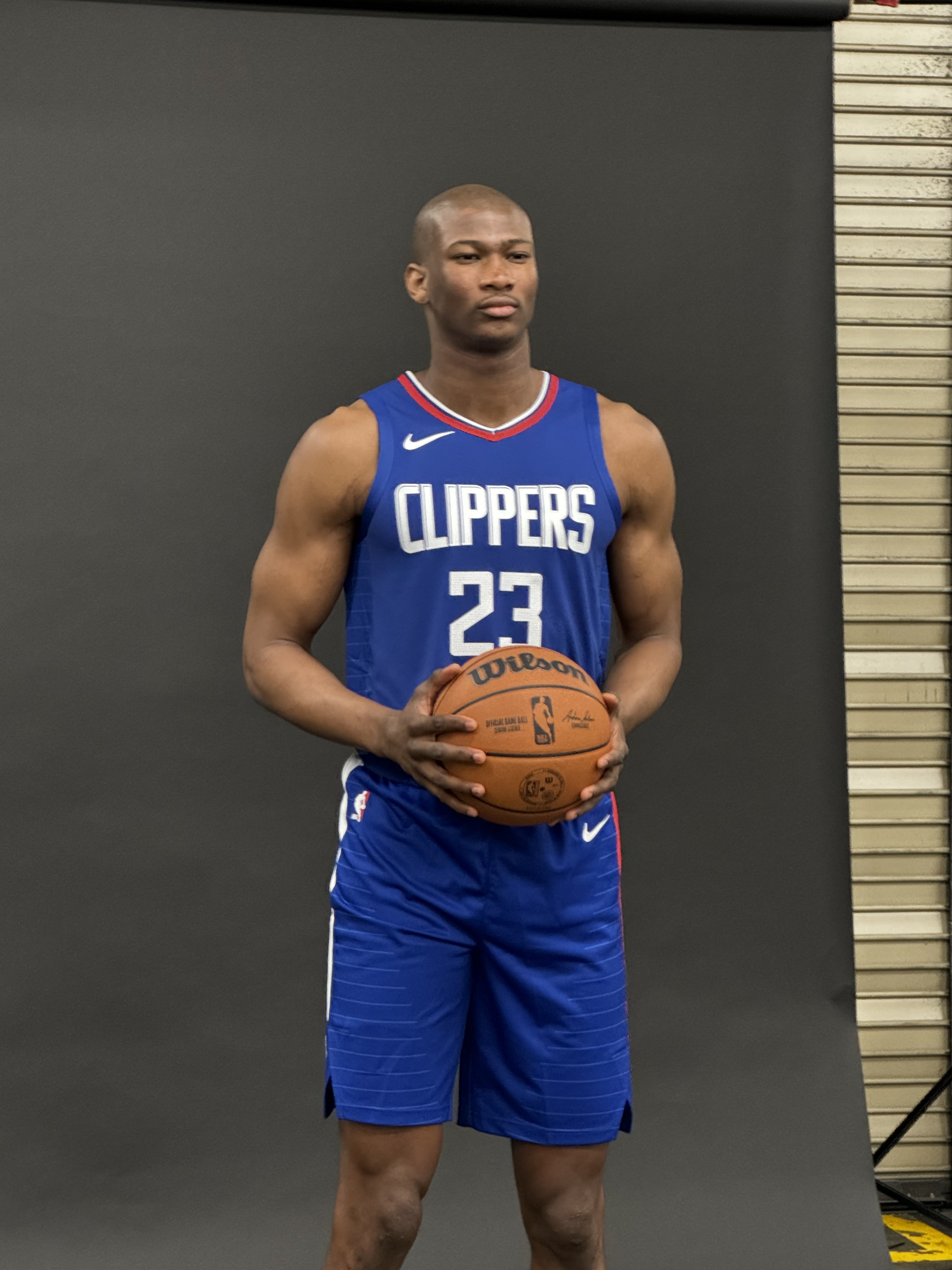 GOAT的号码！凯-琼斯在快船仍然身穿23号球衣！