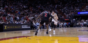 打高兴了！哈克斯连续晃动突破上篮完成2+1