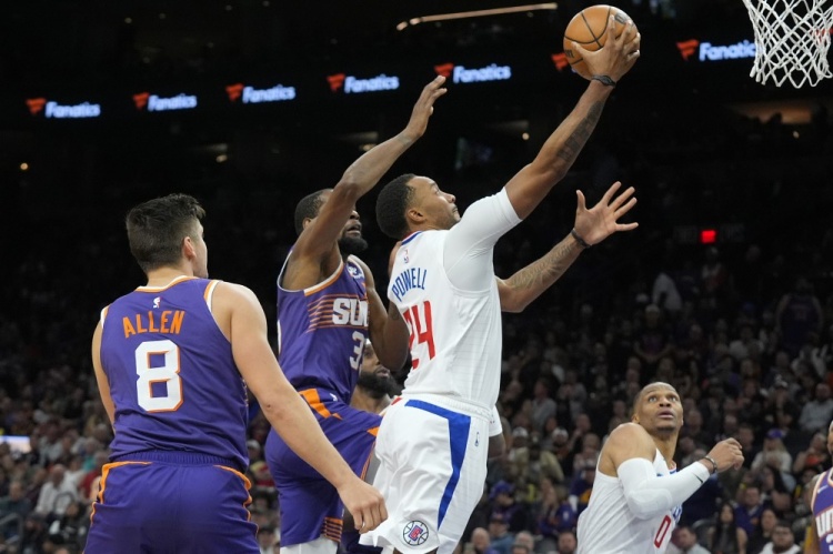 美职篮季后赛巡礼：快船渐入佳境