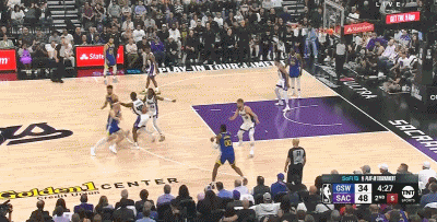 ✊关键追分！库明加面对小萨防守连续跳投+对抗上篮&连追6分