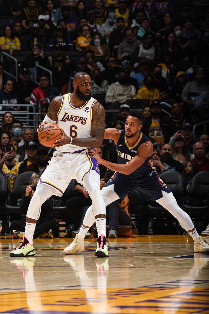 啊？ESPN预测湖人鹈鹕附加赛胜率：湖人42% 鹈鹕58%