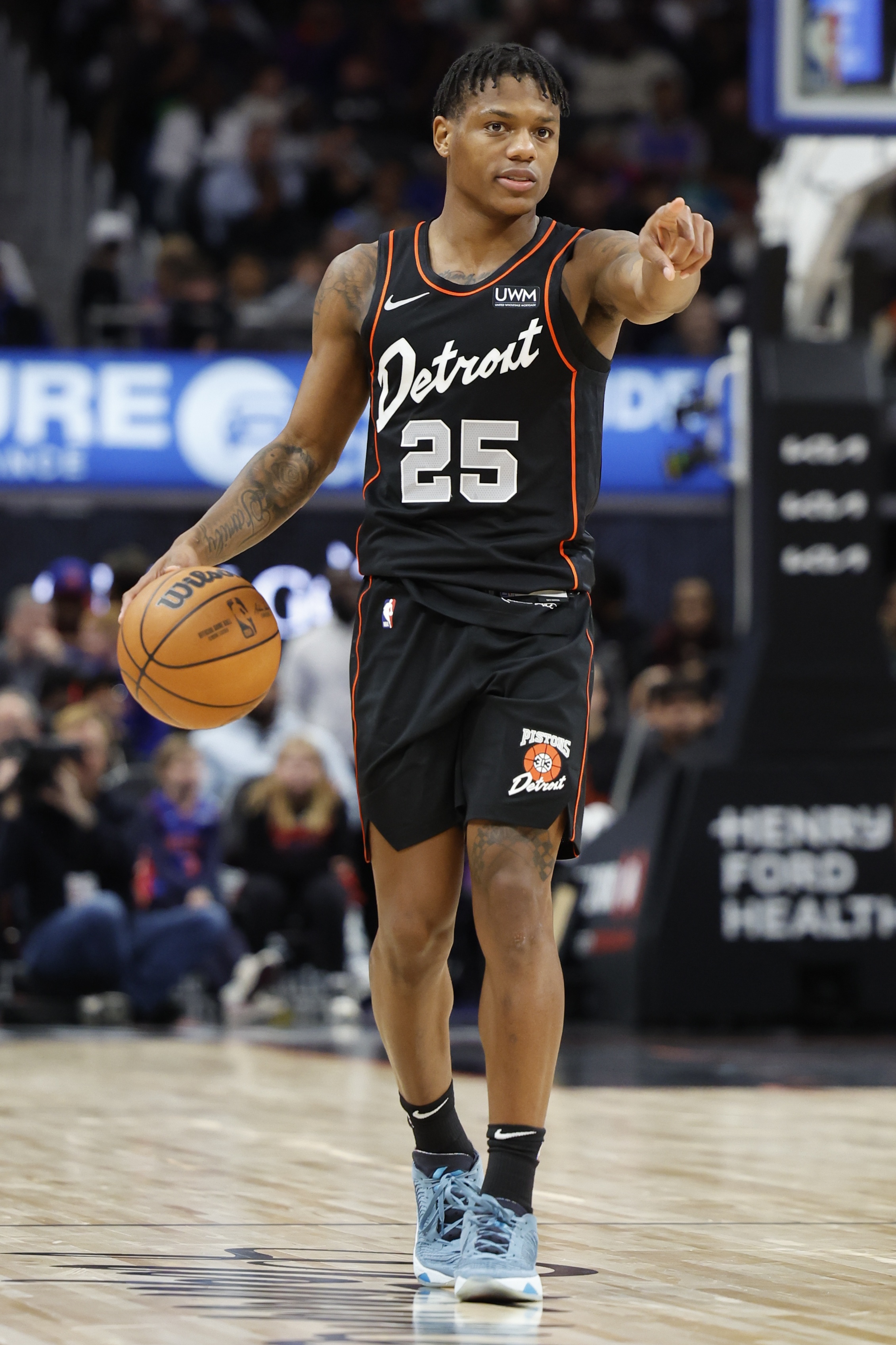 萨瑟：需要提升投篮能力 NBA里的球员比大学球员更聪明&强大