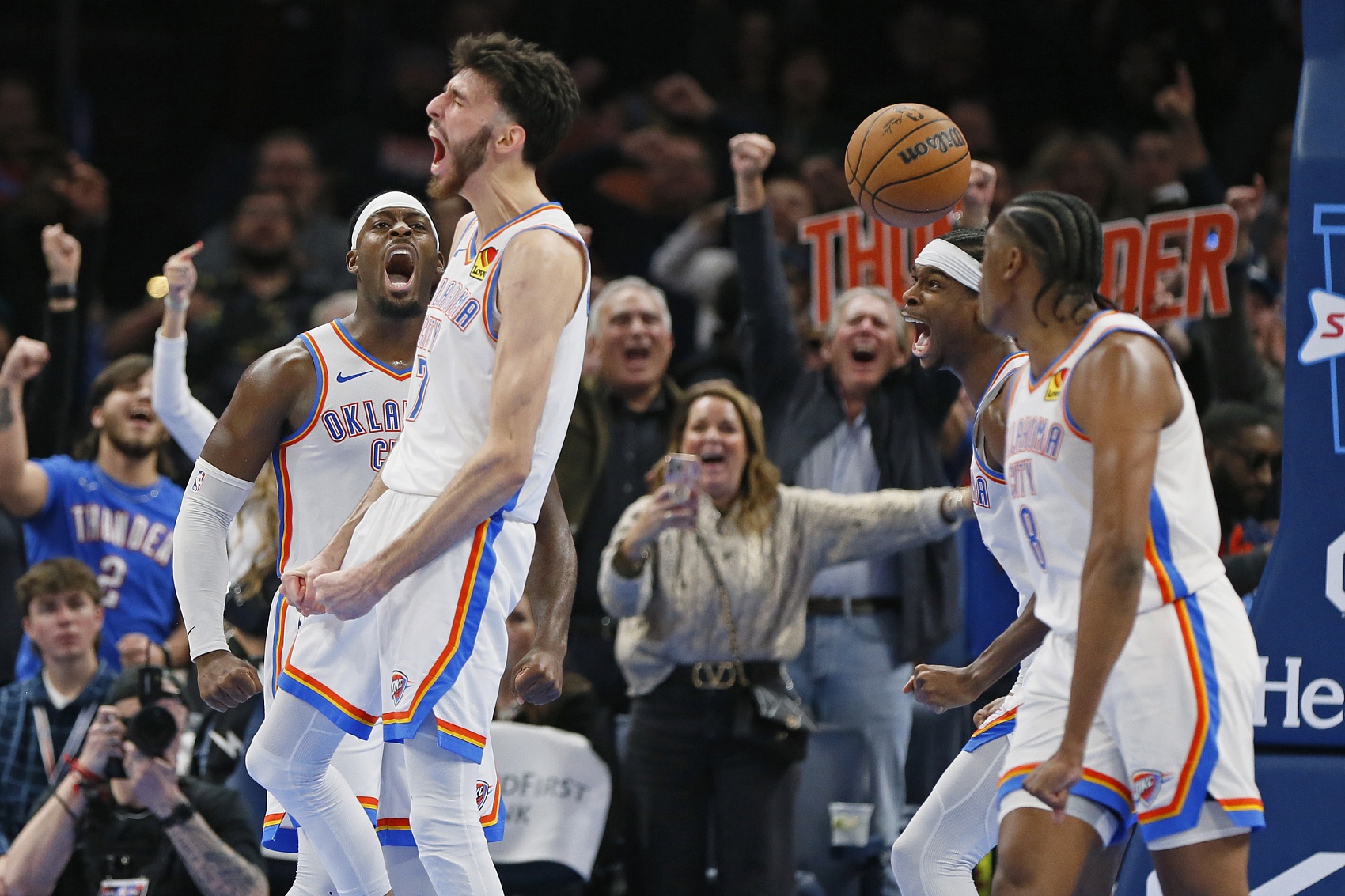 名嘴夏普：雷霆是我们很长一段时间以来 我们见过的最弱西部第一