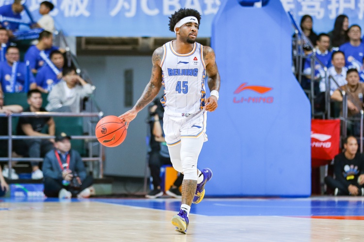 拼光子弹！基恩出战42分半钟全场最多 罚球18中15空砍30分3板6助