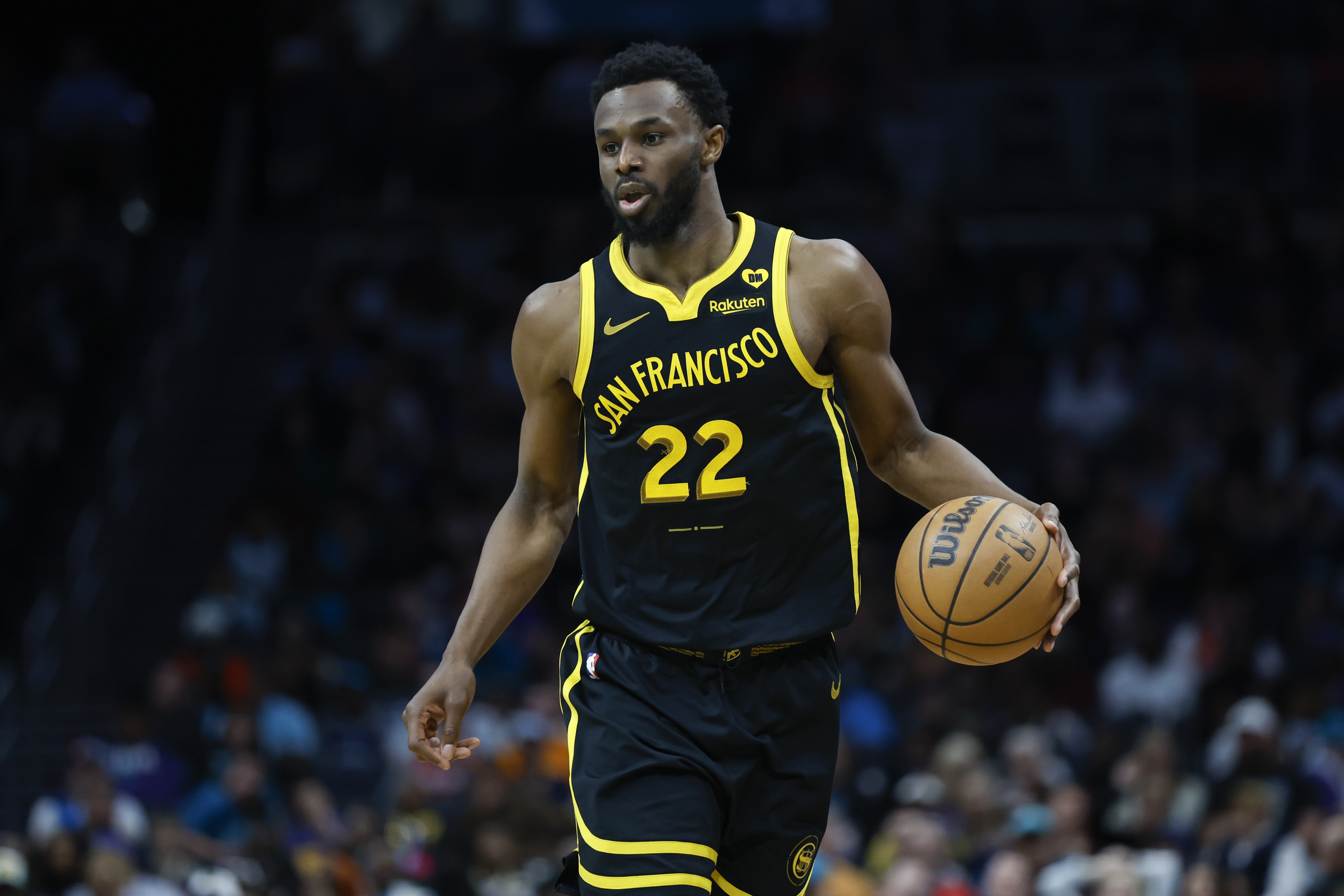 状态复苏！维金斯上半场8中5得到15分3板2助2断