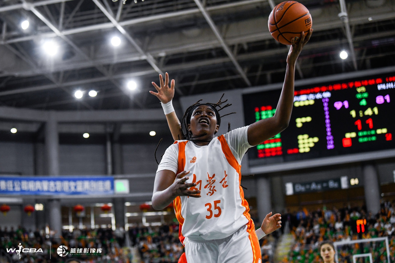 坎贝奇是四川女篮不可或缺的球员 琼斯的表现几乎是无可阻挡